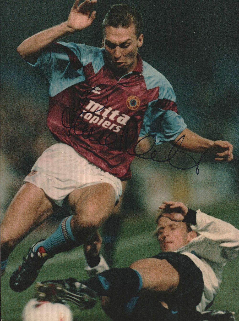 Lot 268: David Platt signed 8x6inch colour photo pictured in...