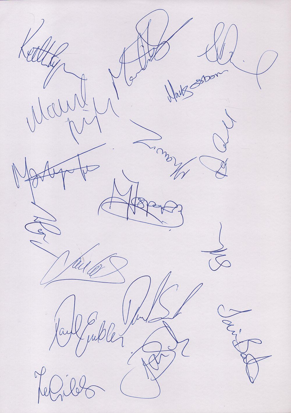 Lot 332: Wycombe 1999/2000 signed A4 sheet. Signed by 17...