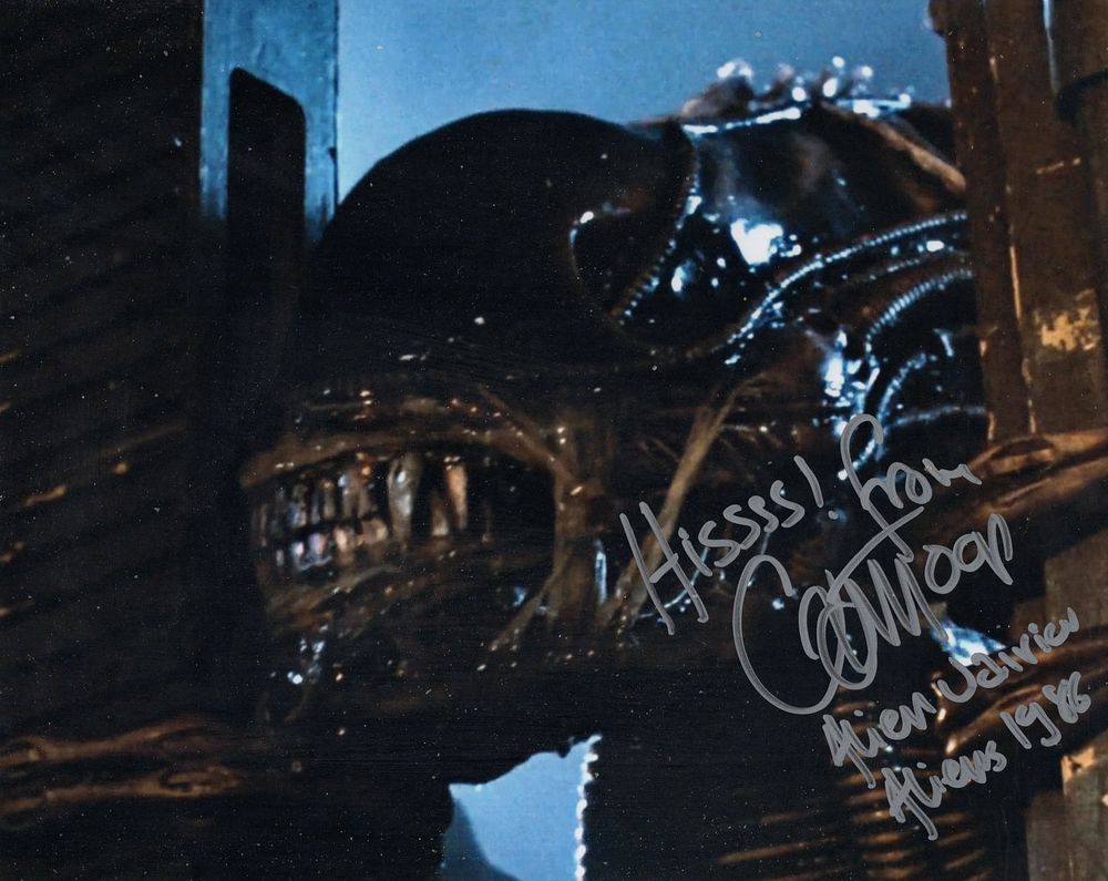 Lot 432: Aliens cult sci-fi movie colour 8x10 photo signed...