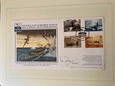 WW2 Victoria Cross Ian Fraser VC signed 2001 Submarines FDC, biography on back. Typed career 