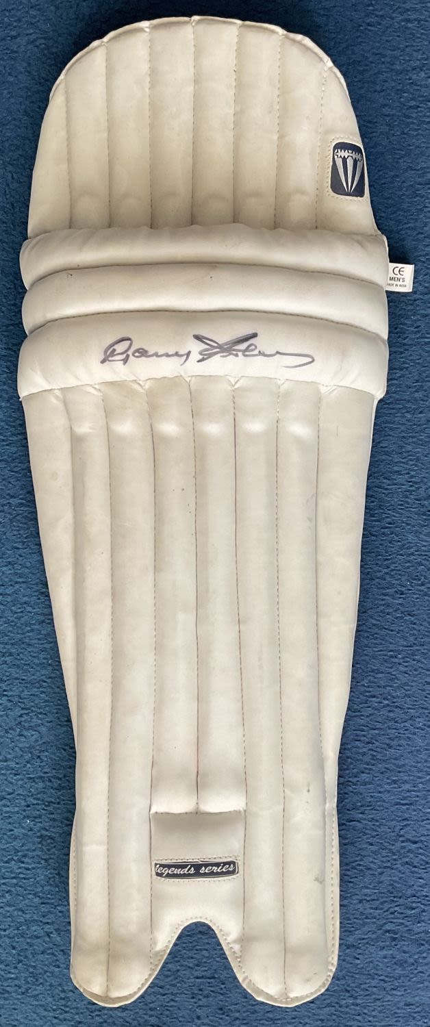 Lot 102: Cricket Gary Sobers signed Duncan Fearnley batting pad....