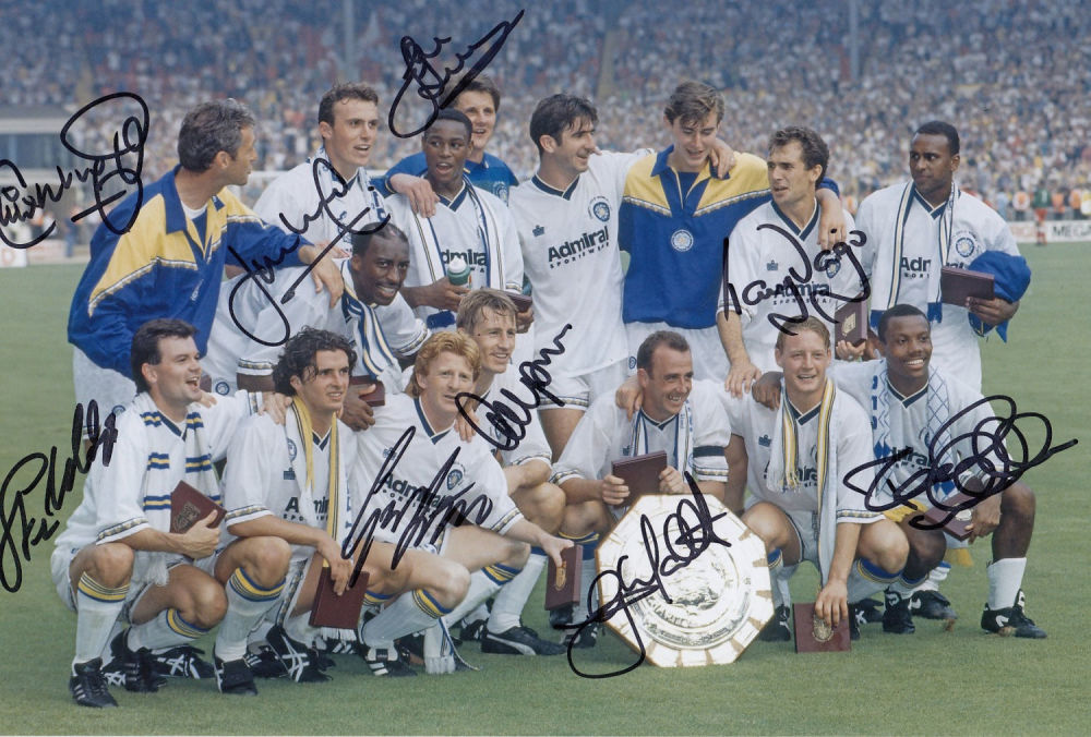 Lot 110: Autographed LEEDS UNITED 12 x 8 photo -...