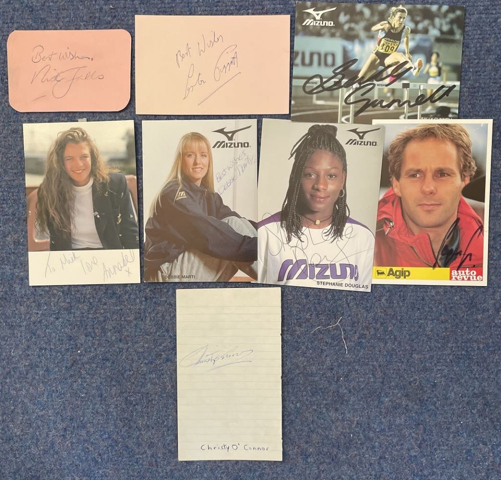 Lot 138: Sport Collection 12 assorted signed photos and signature...