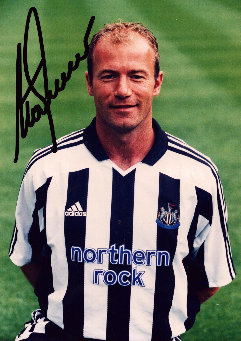 Lot 179: Alan Shearer signed 7x5inch colour photo.