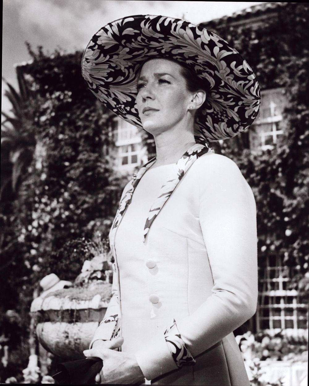 Lot 439: Unsigned 10x8inch B&W photograph of Lois Maxwell as...