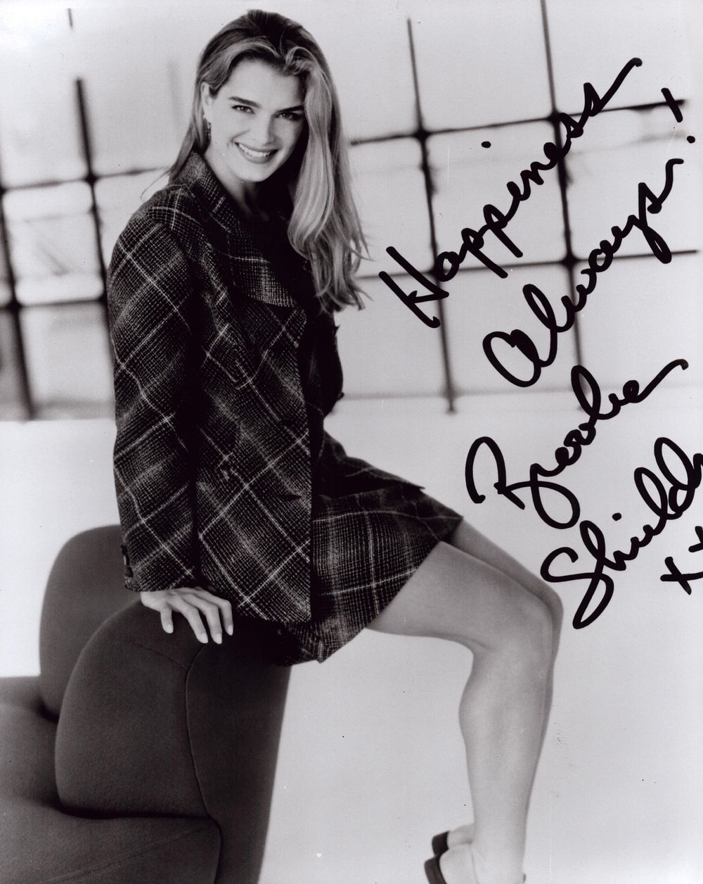 Lot 450: Unsigned 10x8inch B&W photograph of Brooke Shields.