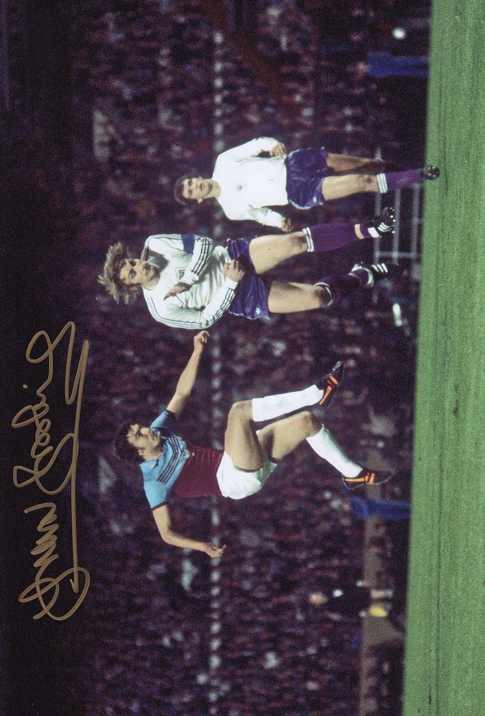 Lot 468: Autographed TREVOR BROOKING 12 x 8 Photograph :...