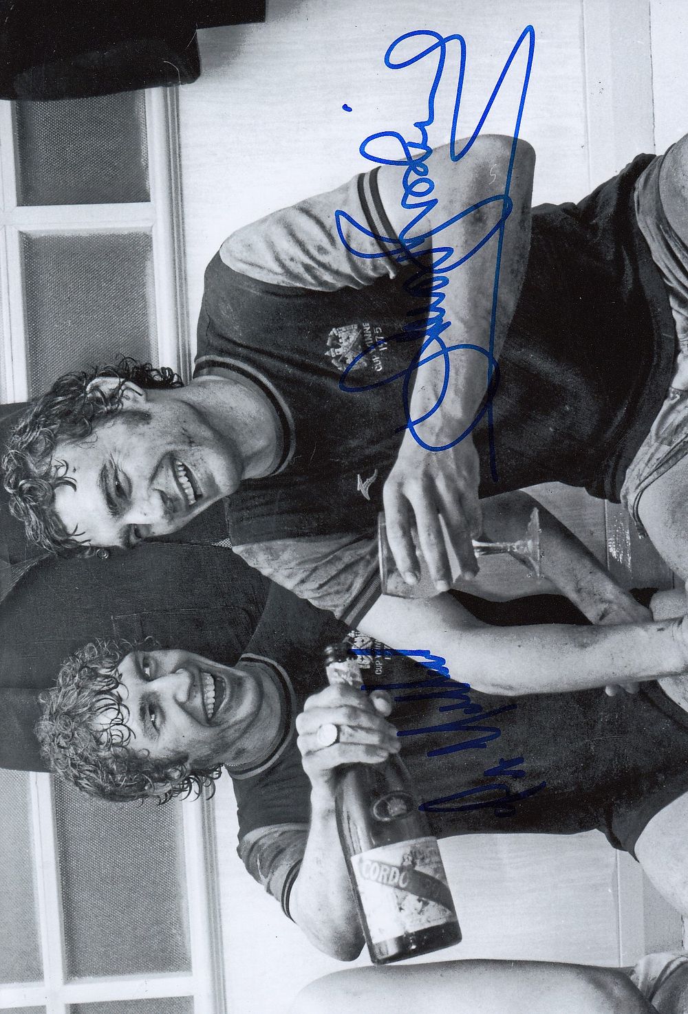 Lot 480: Autographed WEST HAM UNITED 12 x 8 Photograph...
