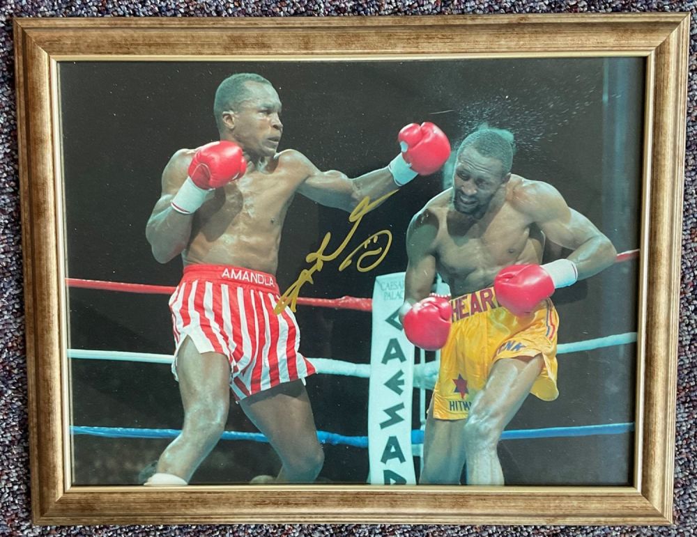 Lot 247: Boxing Sugar Ray Leonard signed 18x14 overall mounted...