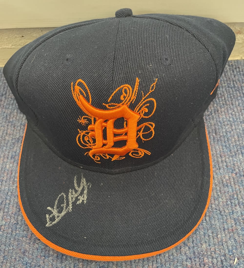 Lot 295: American Baseball Player David Pauley Signed Tigers Official...