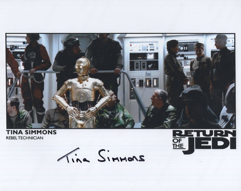 Lot 217: Star Wars Return of the Jedi colour 8x10...