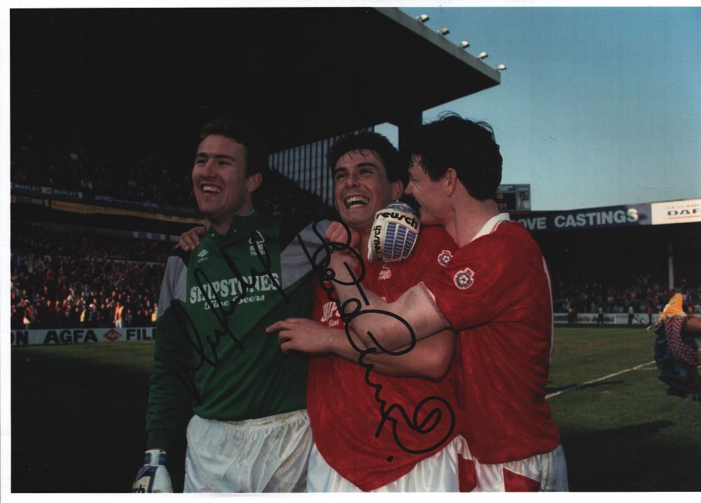 Lot 405: Mark Crossley and Steve Chettle signed 12x8inch colour...