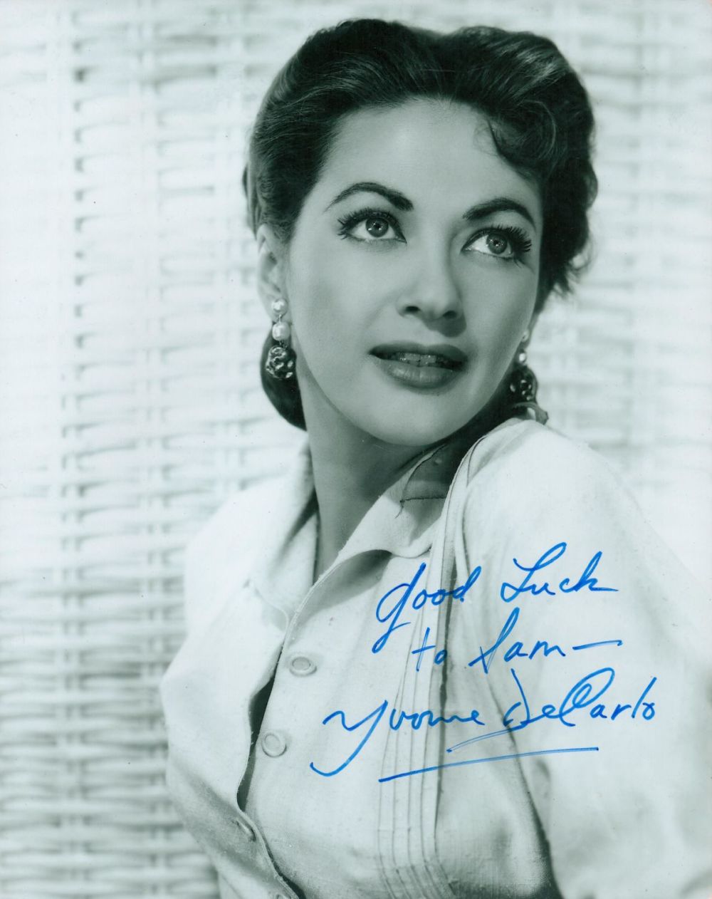 Lot 205: Yvonne de Carlo signed 10x8 black and white...