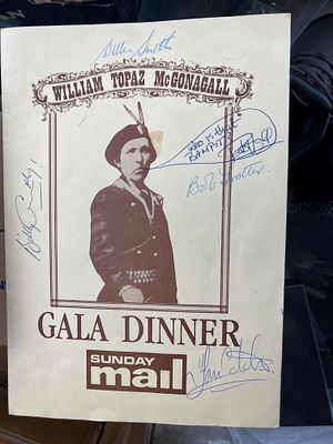 Billy Connolly signed 1980 Programme Gala Dinner Menu celebrating the poet William McGonnagall. 