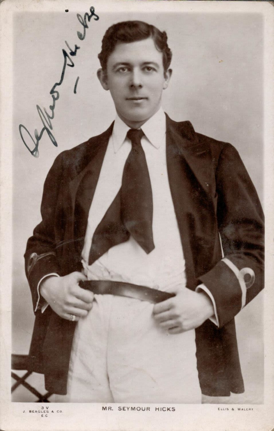 Lot 308: Seymour Hicks and Marie Lohr signed 6x4 vintage...