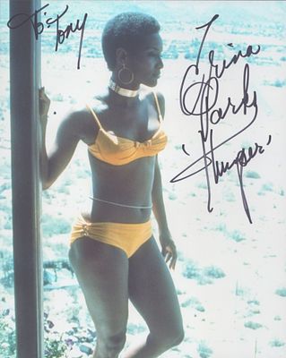 Gloria Hendry signed 10x8inch colour photo. Dedicated.
