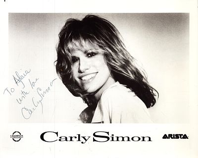 Carly Simon signed 10x8inch black and white promo photo. Dedicated.