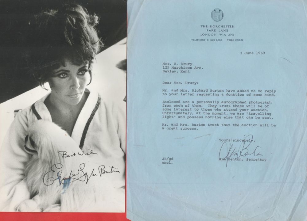 Lot 347: Elizabeth Taylor signed 10x6 black and white vintage...