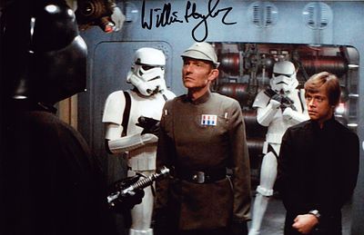 Star Wars William Hoyland signed 10x8inch colour photo.
