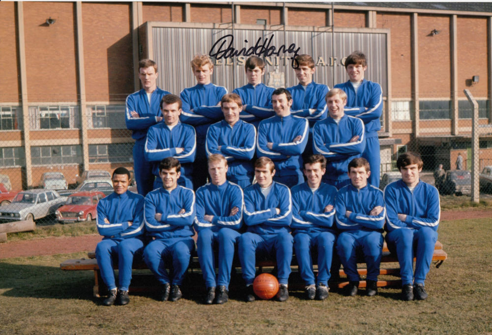 Lot 399: Autographed DAVID HARVEY 12 x 8 photo -...