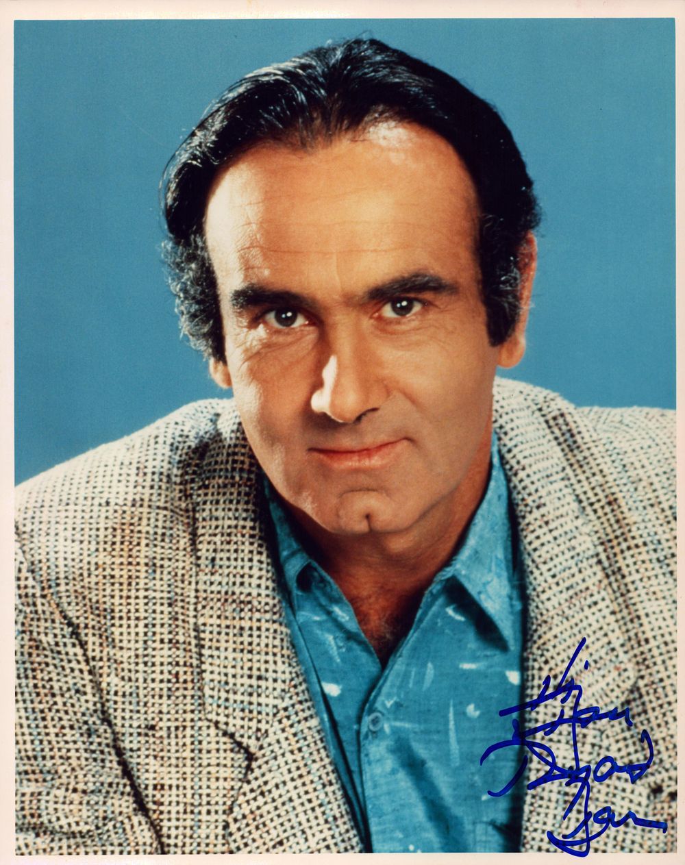 Dan Hedaya signed 10x8inch colour photo.