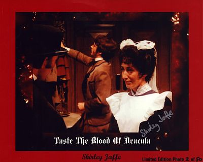 Shirley Jaffe signed 10x8inch colour photo.