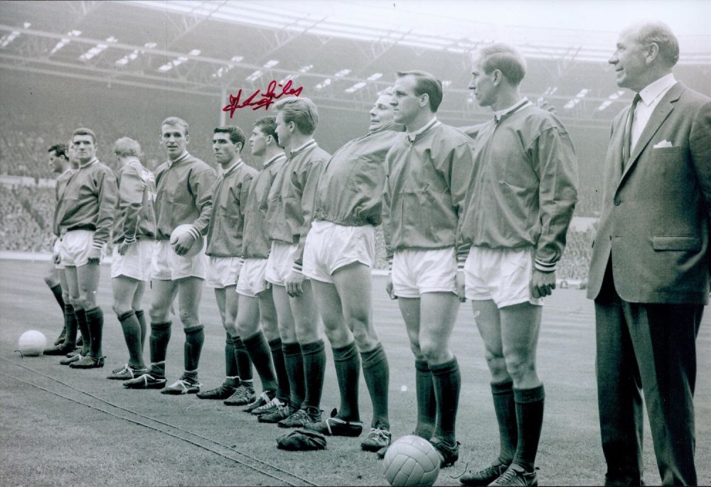 Lot 448: Johnny Giles signed 12x8 Manchester United 1963 FA...