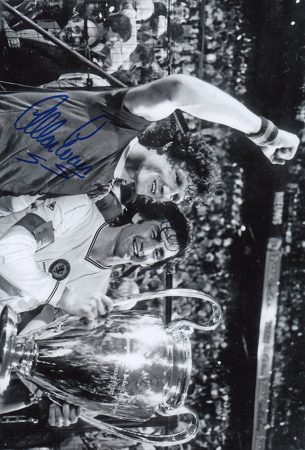 Lot 165: Autographed ALLAN EVANS 12 x 8 Photograph: Aston...