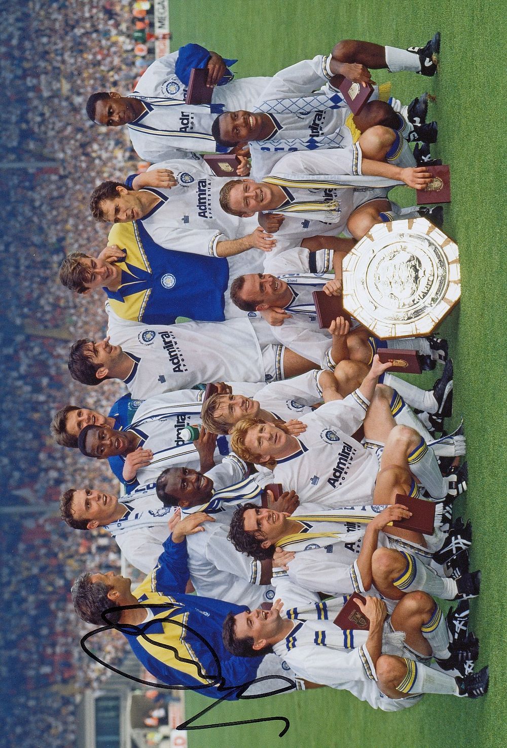 Lot 182: Autographed MERVYN DAY 12 x 8 Photograph: Leeds...
