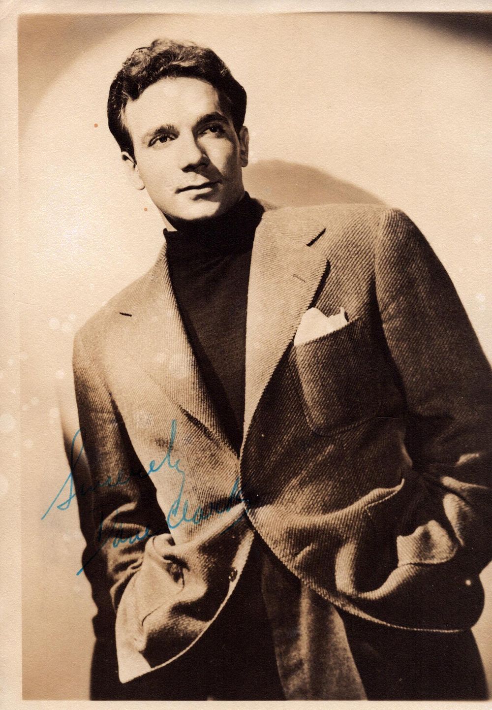 Lot 235: DANE CLARK (1912-1998) Actor signed vintage Photo.