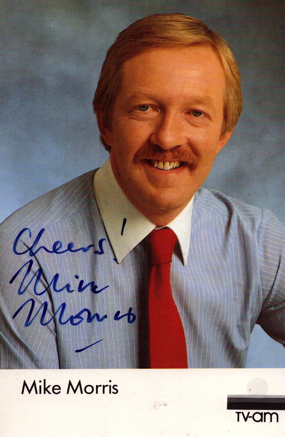 Lot 351: Mike Morris signed 4x6 colour photo.