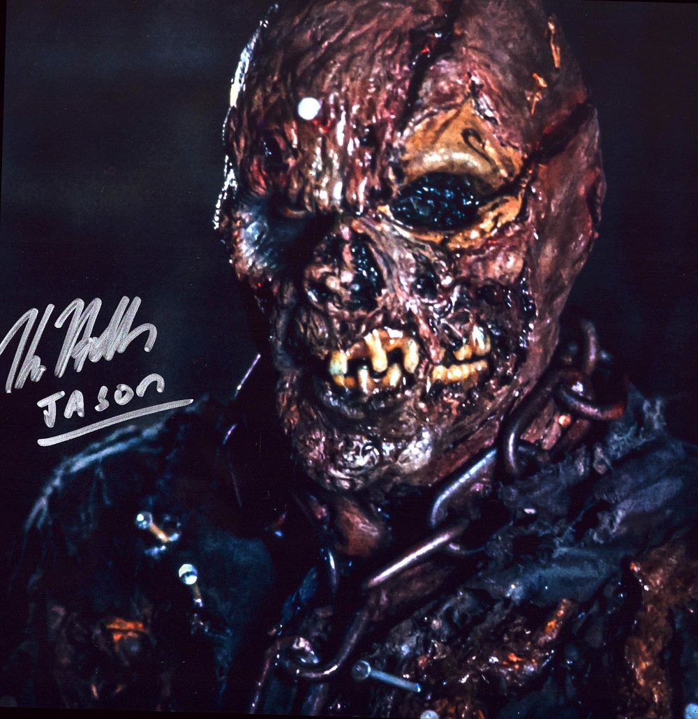 Lot 375: Kane Hodder signed 10x8 colour photo as Jason...
