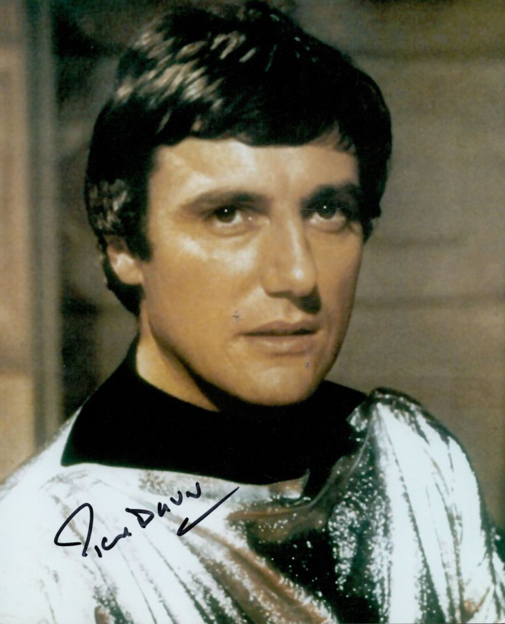 Lot 490: Paul Darrow. Blakes 7 actor signed 10x8 colour...