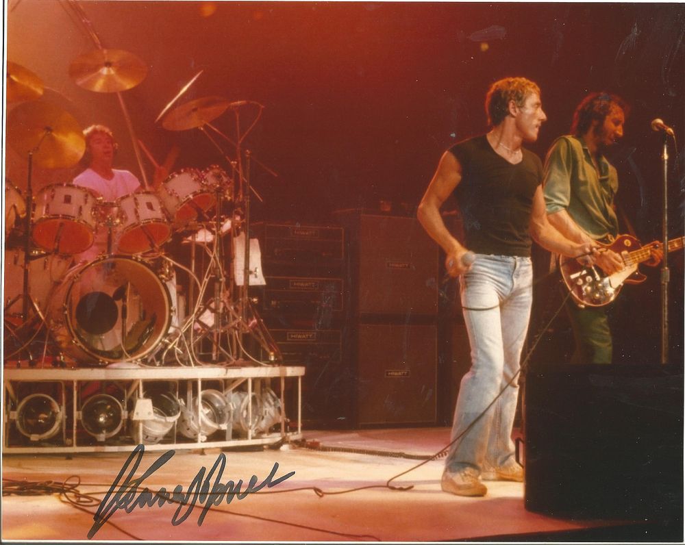 Lot 490: Kenny Jones of The Small Faces signed 10X8...