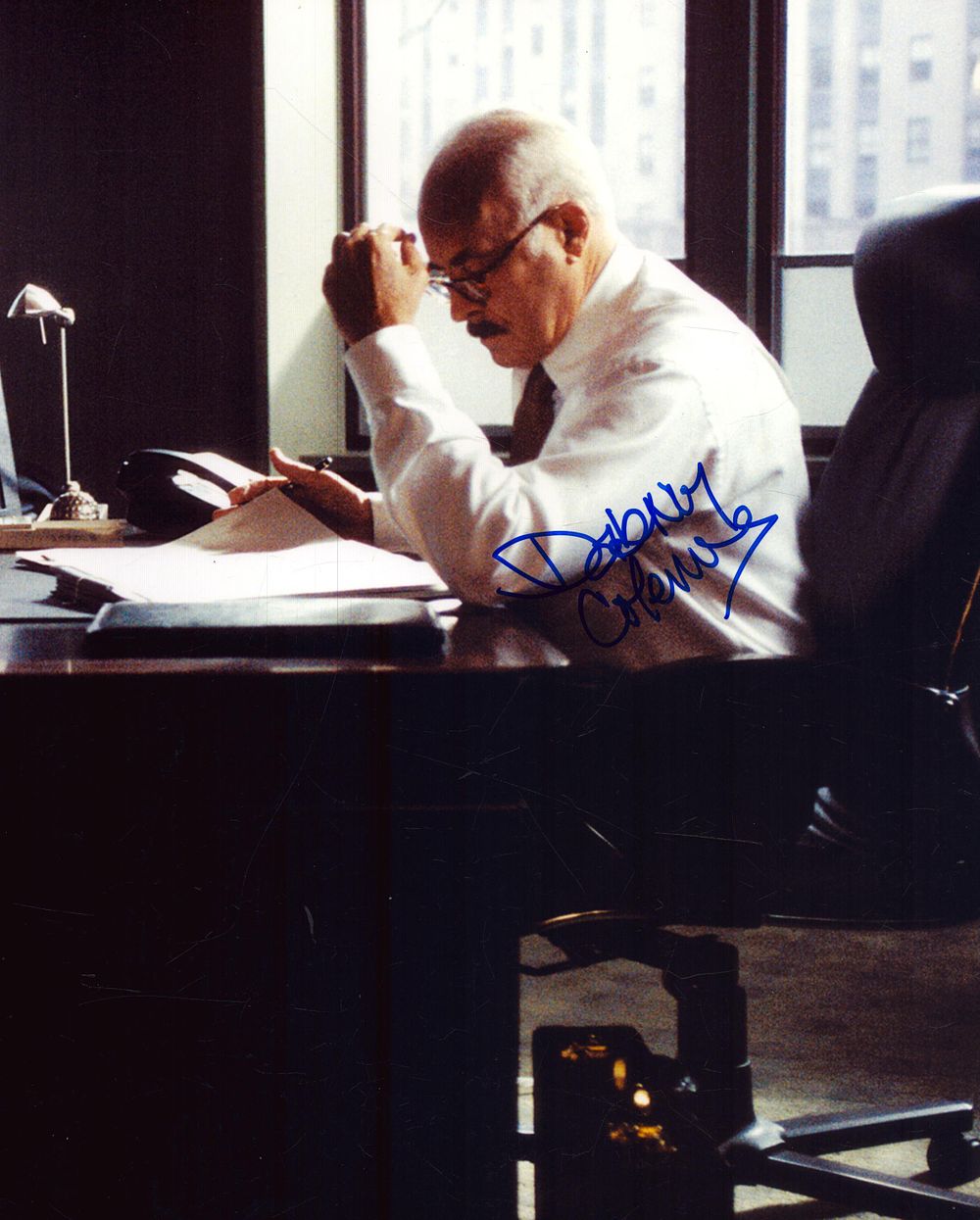 Lot 273: Dabney Coleman signed 10 by 8-inch colour photo.