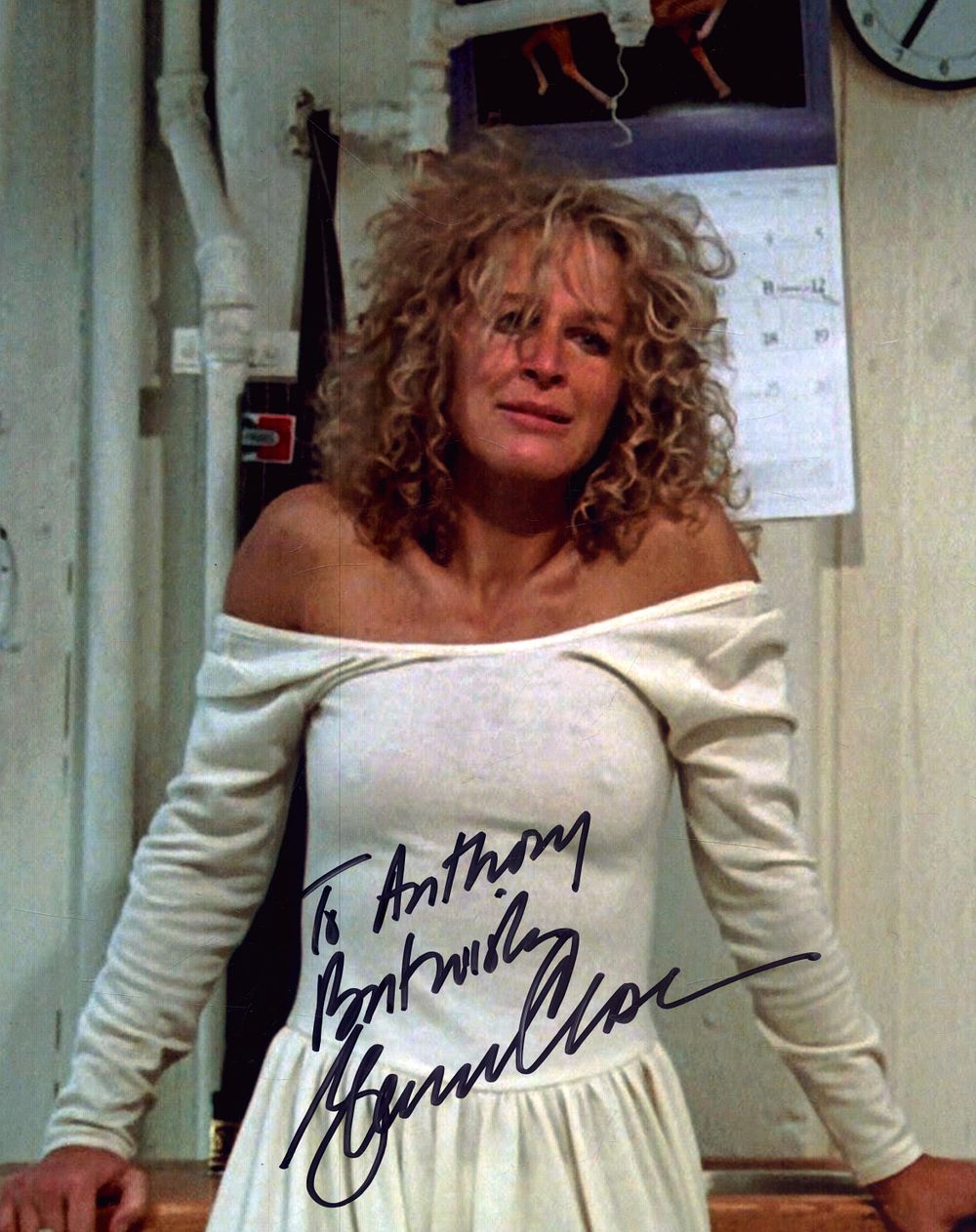 Lot 274: Glenn Close signed 10 by 8-inch colour Photo...