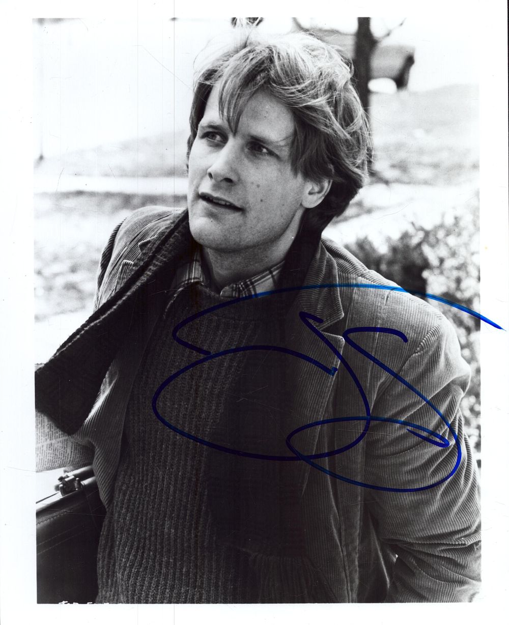 Lot 287: Jeff Daniels Signed 10X8 inch black and white...