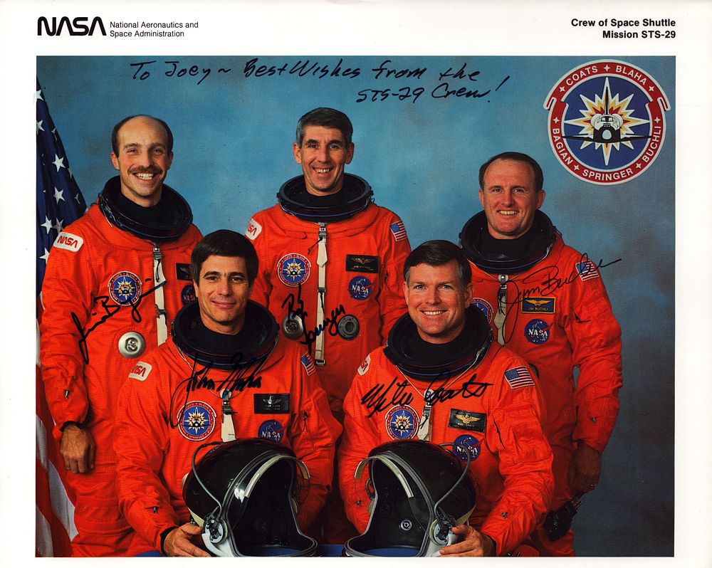 Lot 184: STS29 crew signed 10X8 inch colour photo signed...