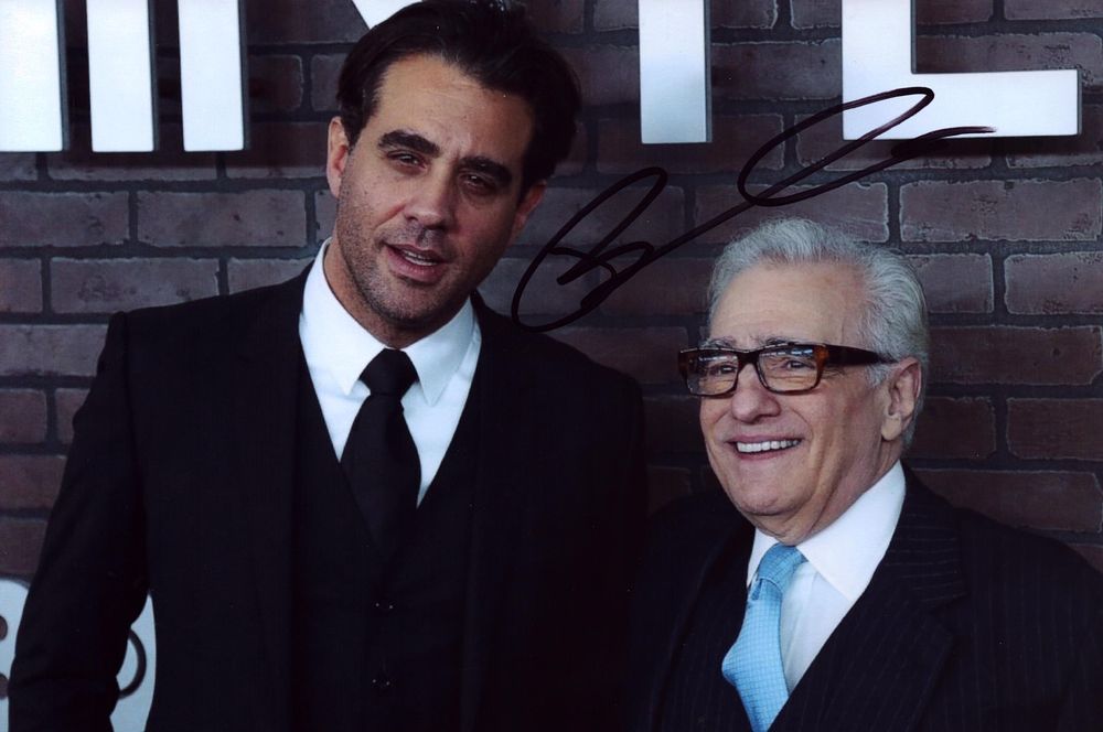 Lot 311: Bobby Cannavale signed 10x8 inch colour Photo.
