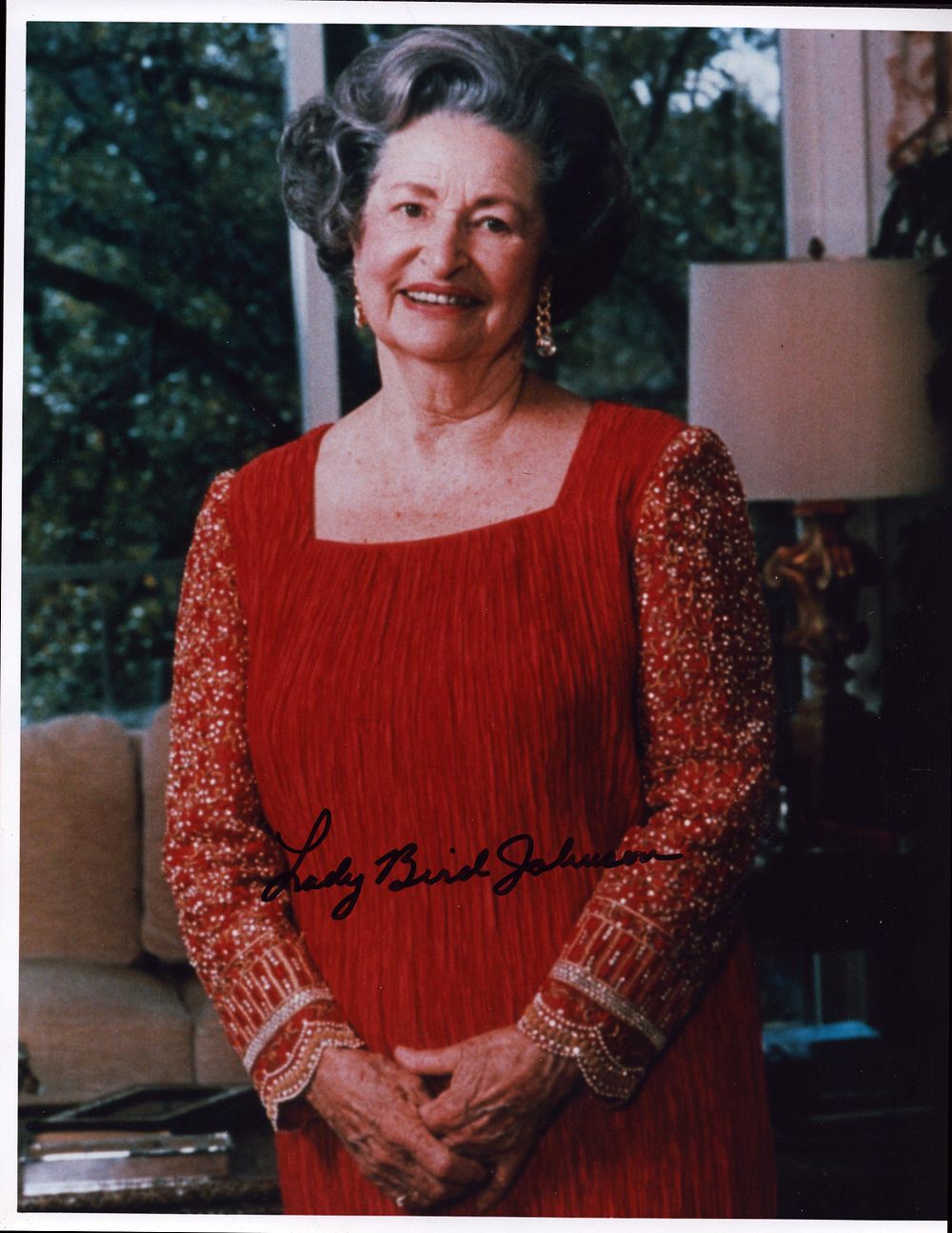 Lot 411: Lady Bird Johnson signed 10x8 inch colour photo.