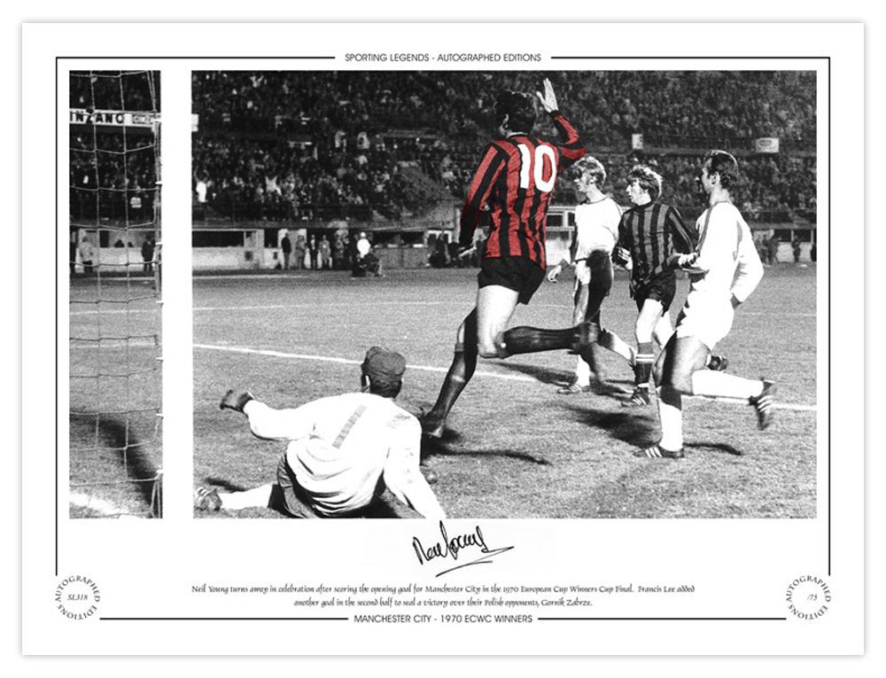 Lot 267: Autographed NEIL YOUNG 16 x 12 Limited-Edition :...