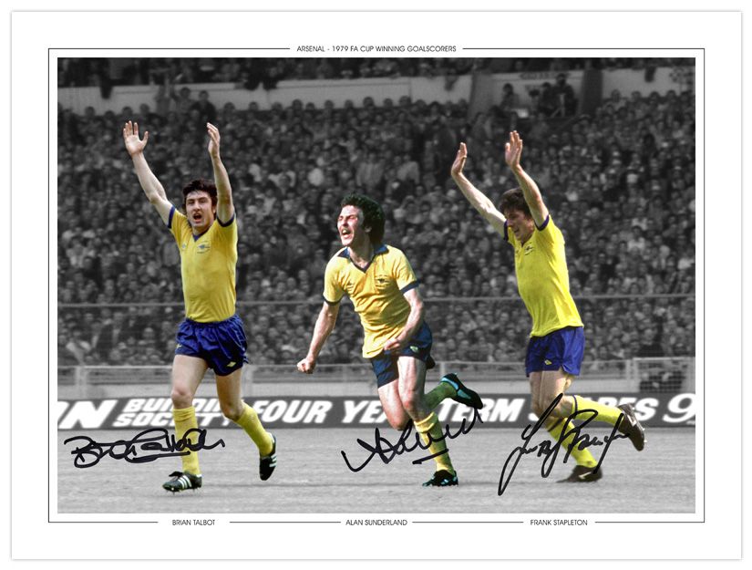 Lot 275: Autographed ARSENAL 16 x 12 Montage-Edition : A...