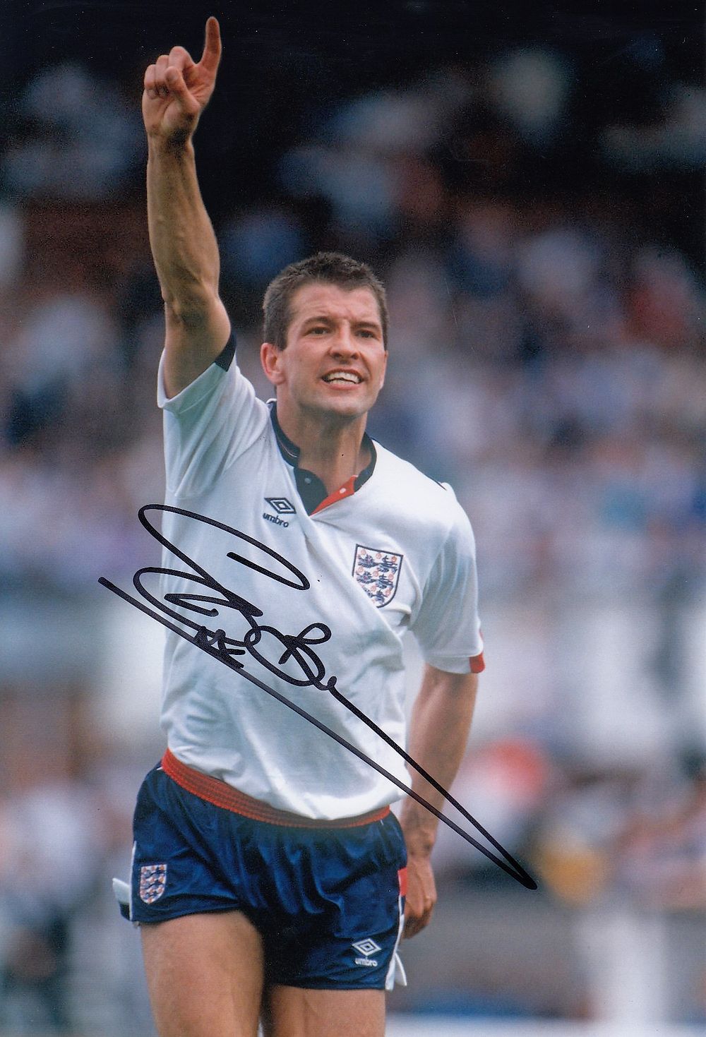 Lot 295: Autographed STEVE BULL 12 x 8 Photograph :...