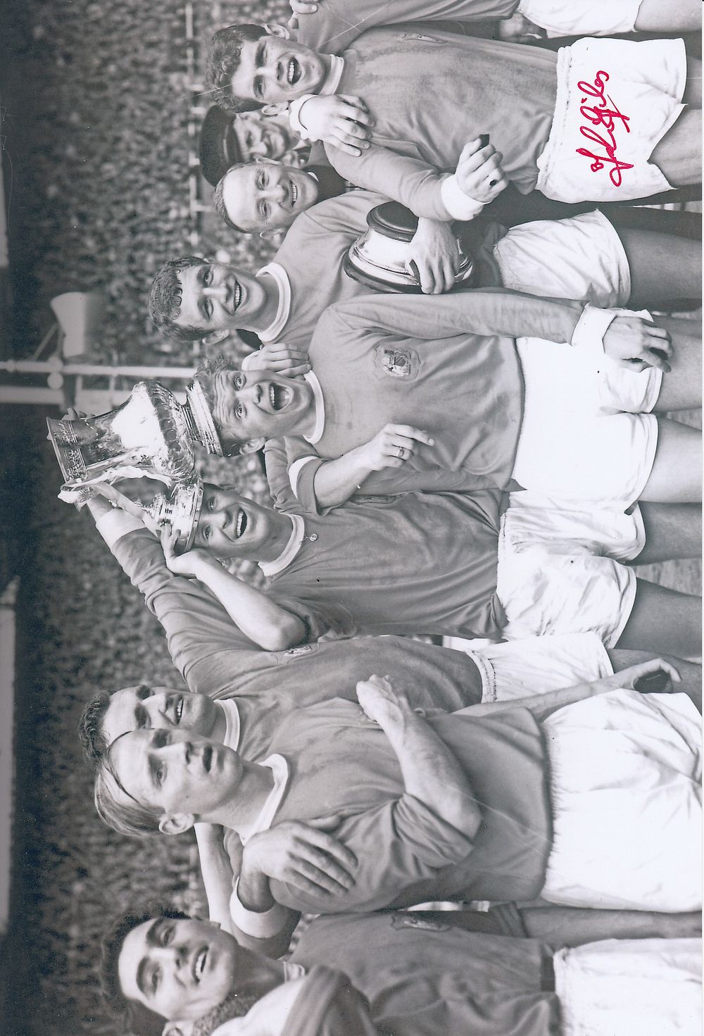 Lot 305: Autographed JOHN GILES 12 x 8 Photograph :...
