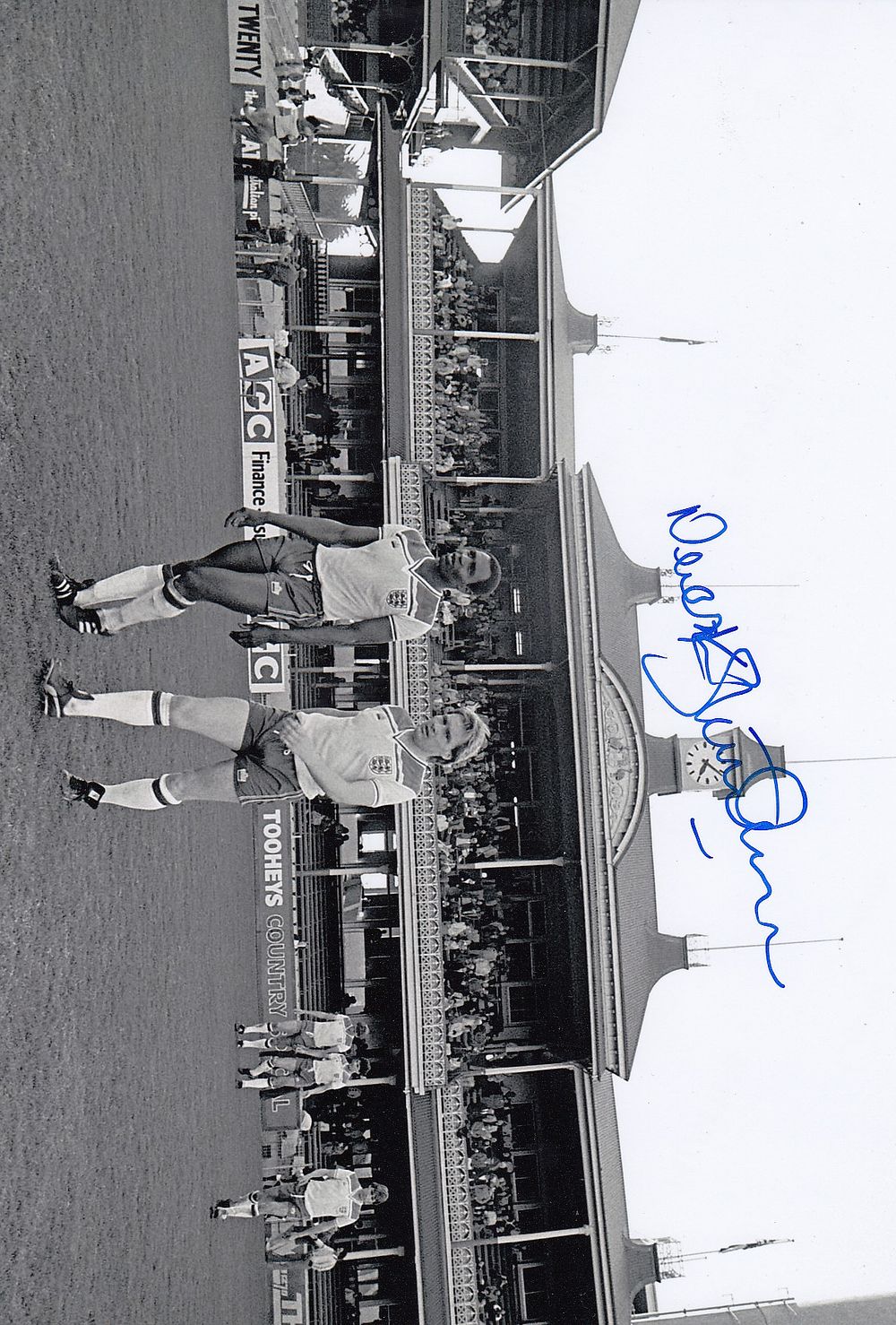 Lot 576: Autographed DEREK STATHAM 12 x 8 Photograph :...