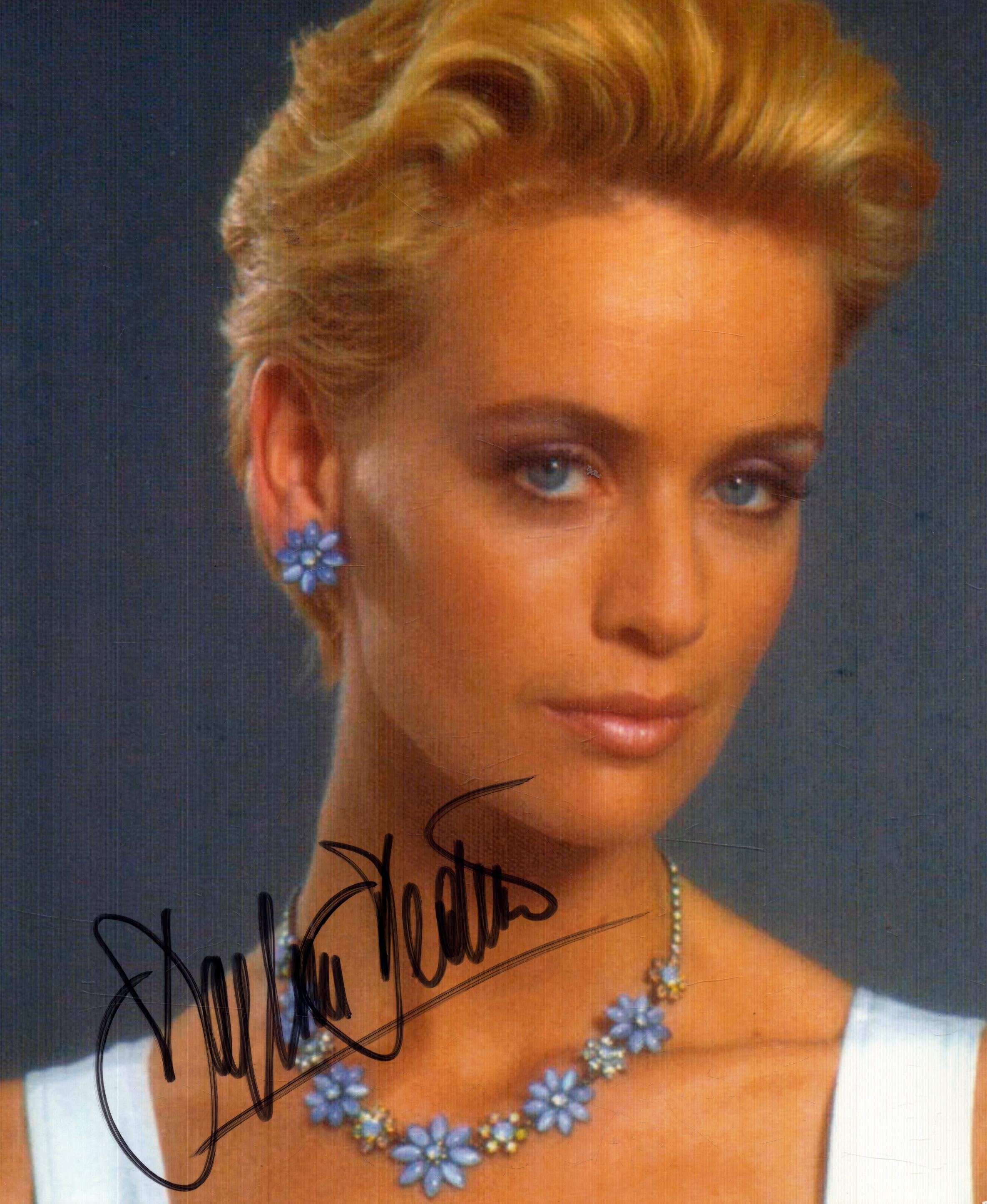 Daphne Deckers signed 10x8inch colour photo