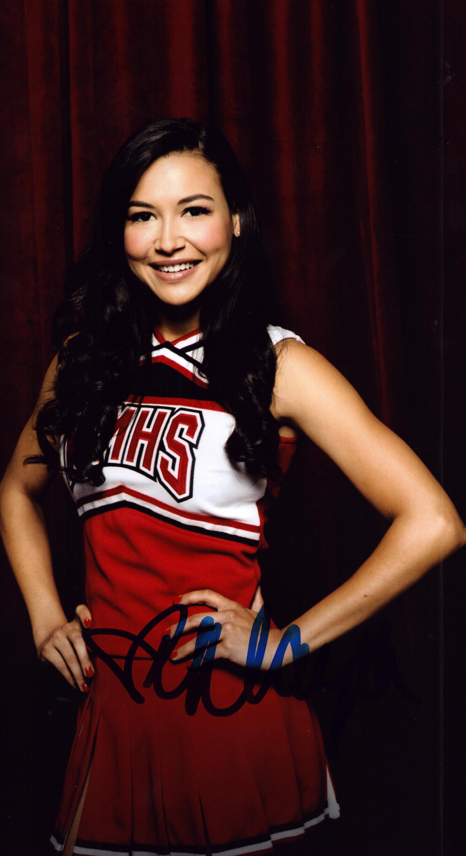 NAYA RIVERA (1987-2020) Actress / Singer signed Glee 8x10 Photo