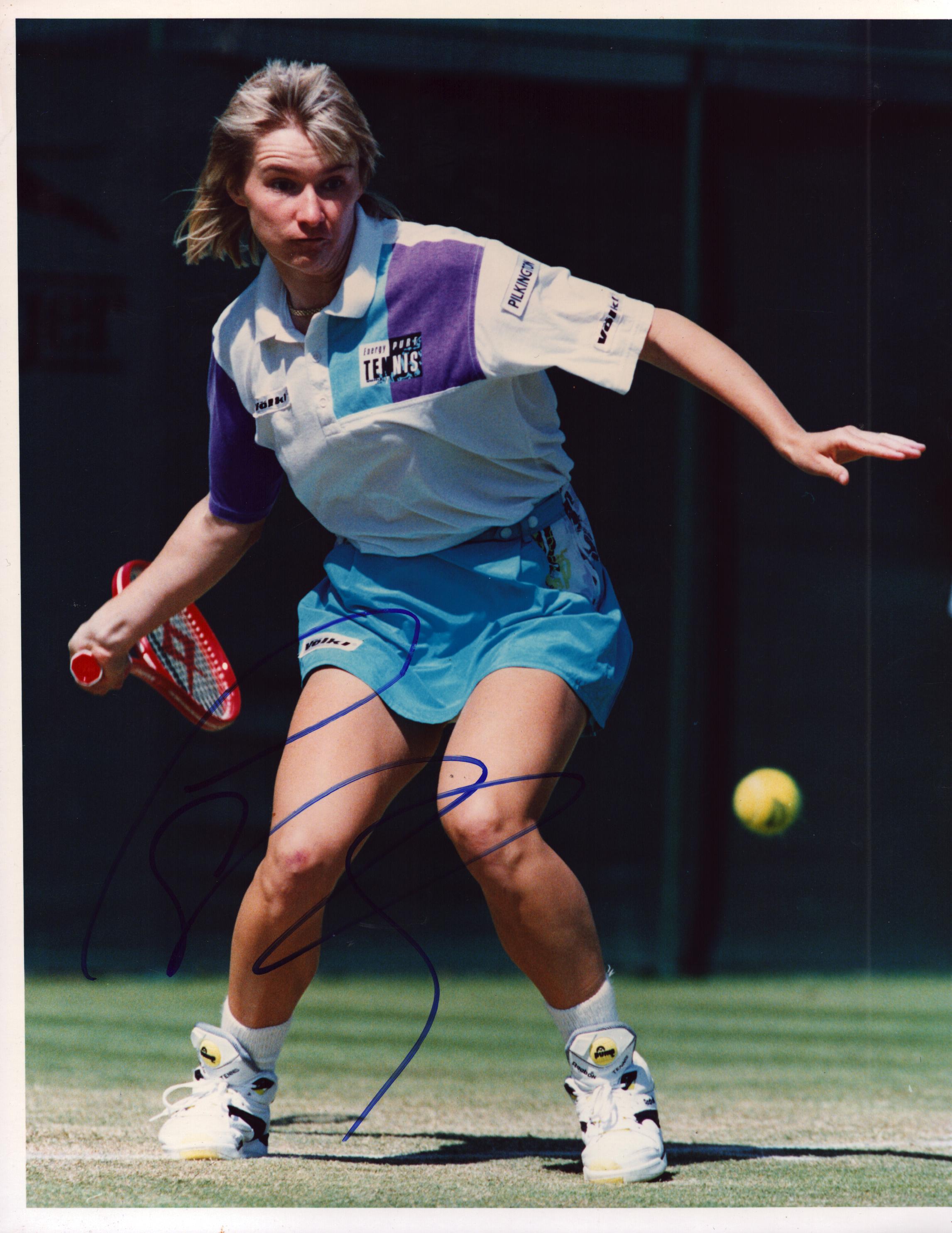 JANA NOVOTNA (1968-2017) signed Tennis 1991 Press 8x10 Photo