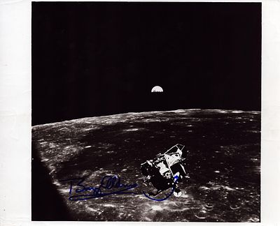 Buzz Aldrin signed 10x8 Nasa Photograph of Apollo 11 Lunar Module preparing to dock with the 