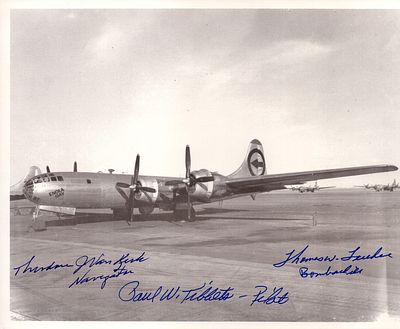 Signed 10x8 Black and White Photograph of historic Boeing B-29 Superfortress bomber Enola Gay. 